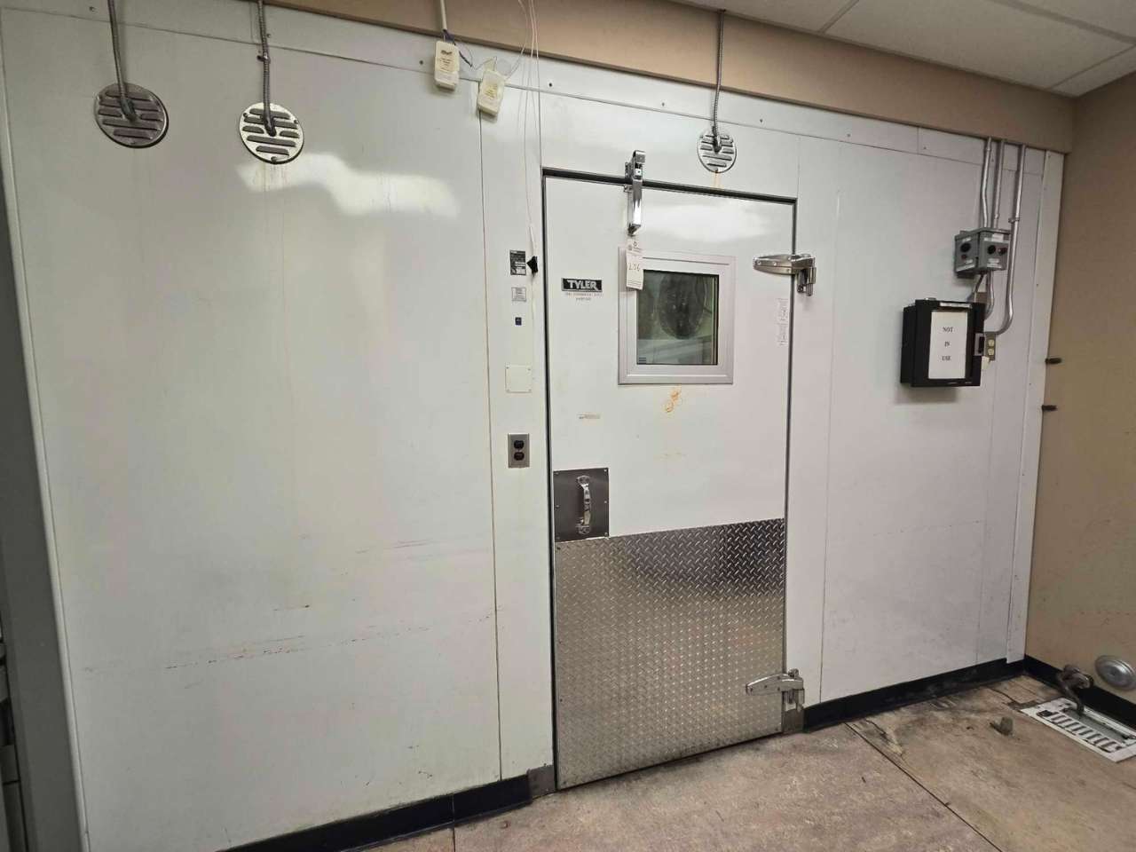 Laboratory Equipment from the Complete Liquidation of Blood Bank Facility