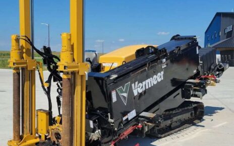 Purple Wave Online Auction: Over 400 Lots of Construction Machinery & Equipment from Caterpillar, John Deere, Komatsu, & More